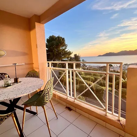 Apartment Splendid View In *