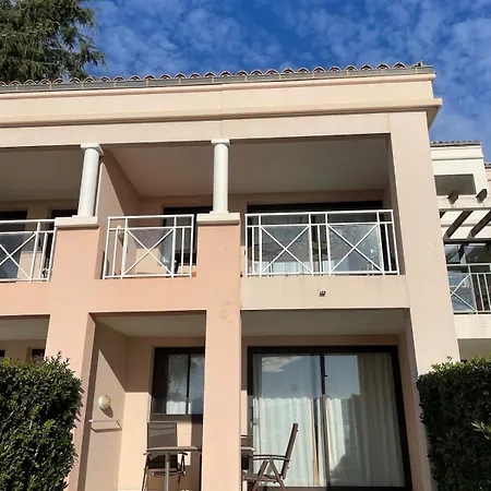 Splendid View In Apartment *